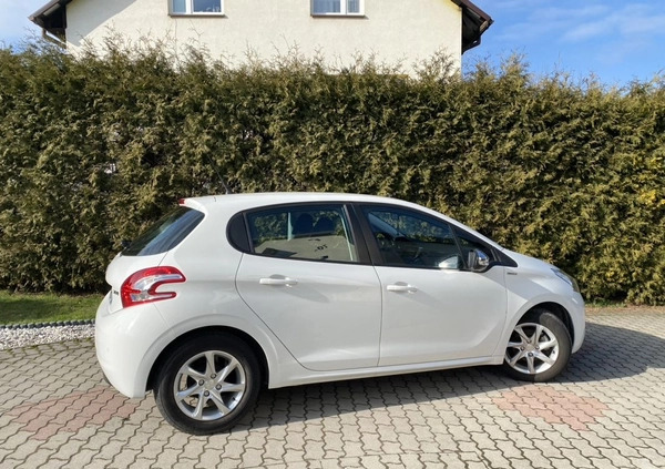 Peugeot 208 cena 27500 przebieg: 71459, rok produkcji 2013 z Jędrzejów małe 407